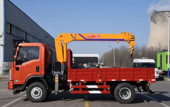 點擊查看詳細信息<br>標題：4噸大運隨車吊 閱讀次數(shù)：1850
