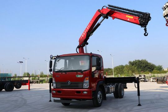 點擊查看詳細信息<br>標題：6.3噸折臂吊 閱讀次數(shù)：2724